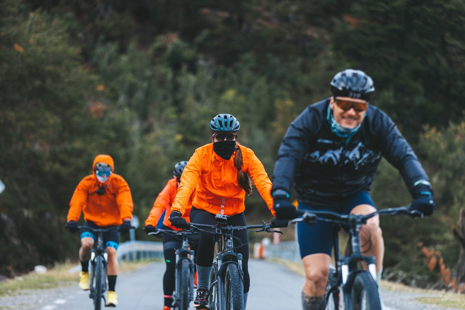 O pelotão em movimento · Carretera Austral